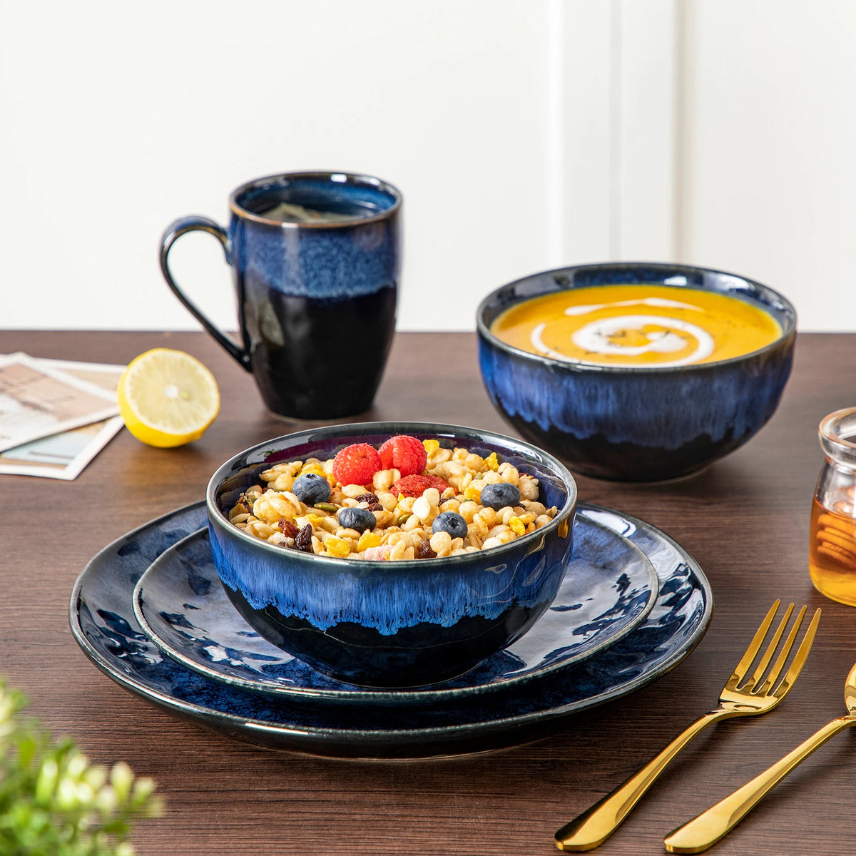 16/32-Piece Starry Blue Dinner Set, Kiln Glaze Tableware Dinner Set with Dinner Plate, Dessert Plate, Bowl
