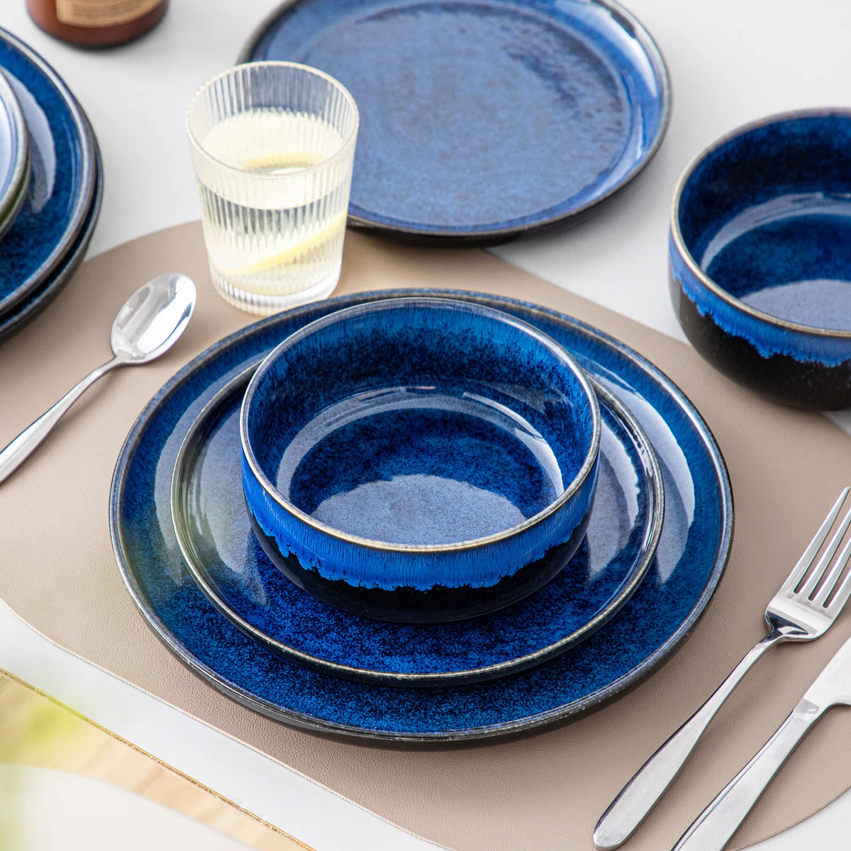 2/24 PCS Starry Blue Reactive Glaze Stoneware Dinnerware Sets, Ceramic Plates Set with 4 pcs Dinner Plate/Dessert/Bowl