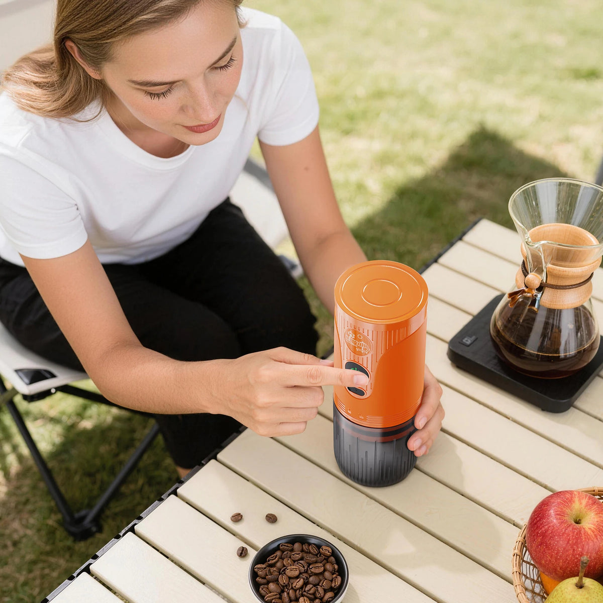 Portable Electric Coffee Bean Grinder, Ceramic Core, Adjustable and Rechargeable