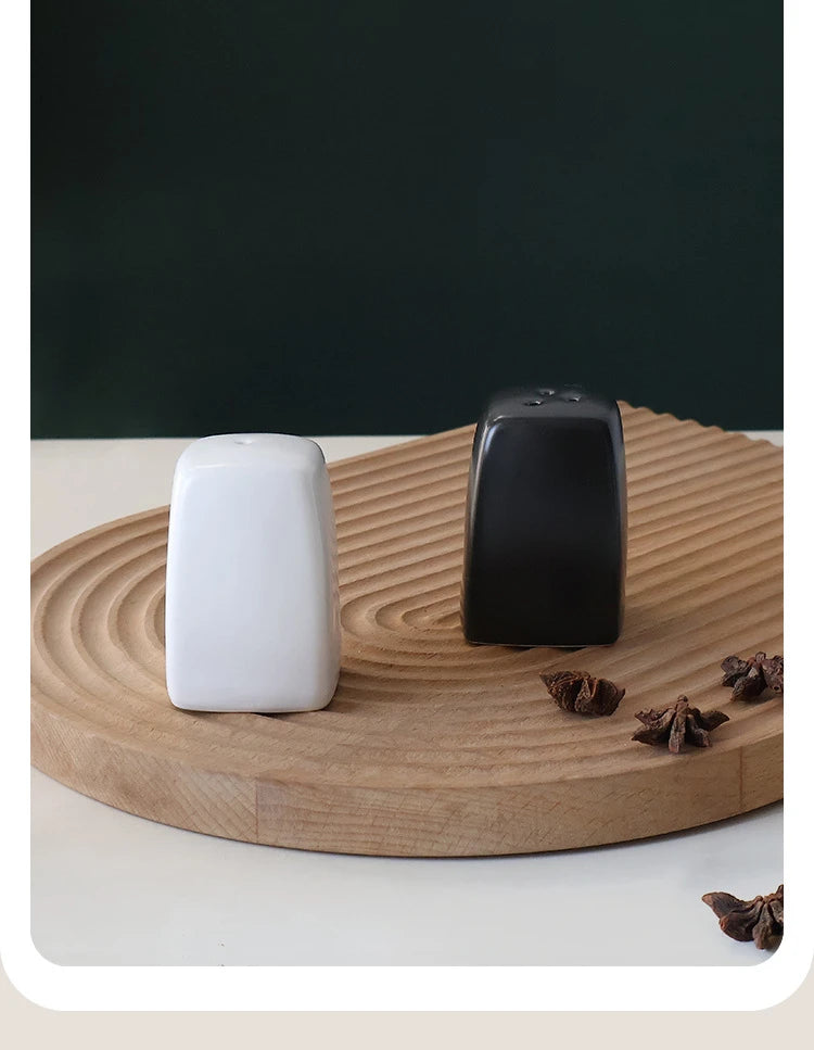 Japanese Simple Black White Ceramics Seasoning Bottle Set, Porcelain Pepper Shaker Salt or Spice