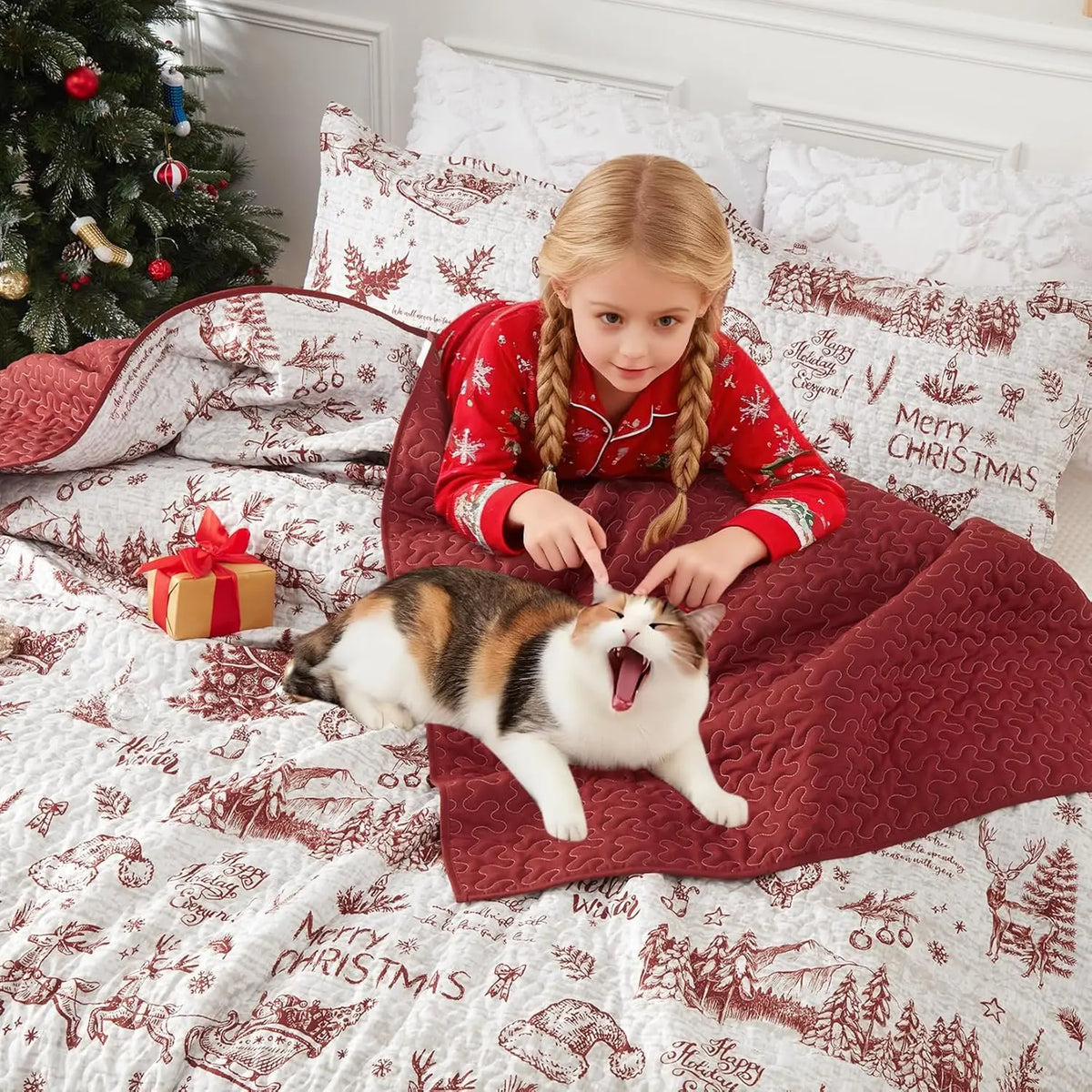 3 Piece Christmas Quilt Set, King Size Breathable Holiday Bedspread Coverlet, Winter Bedding Holiday Season, Bedroom Decor, Soft Breathable  For Xmas Decor QuiltX1,PillowcasesX2