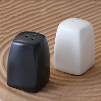 Japanese Simple Black White Ceramics Seasoning Bottle Set, Porcelain Pepper Shaker Salt or Spice