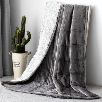 Cozy Fleece Weighted Blanket – 15 lb, Queen Size (60" x 80") – Gray Fuzzy Texture