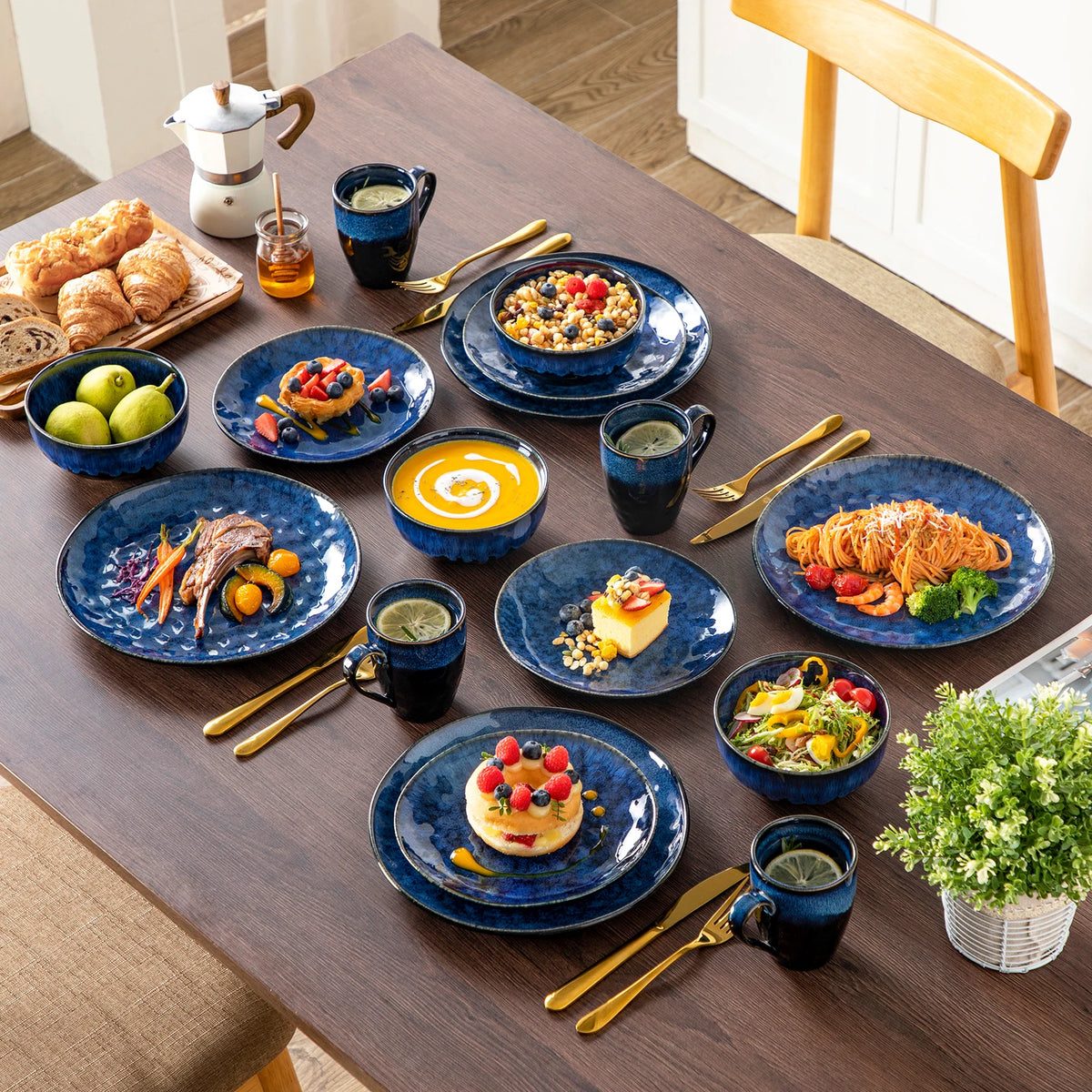 16/32-Piece Starry Blue Dinner Set, Kiln Glaze Tableware Dinner Set with Dinner Plate, Dessert Plate, Bowl